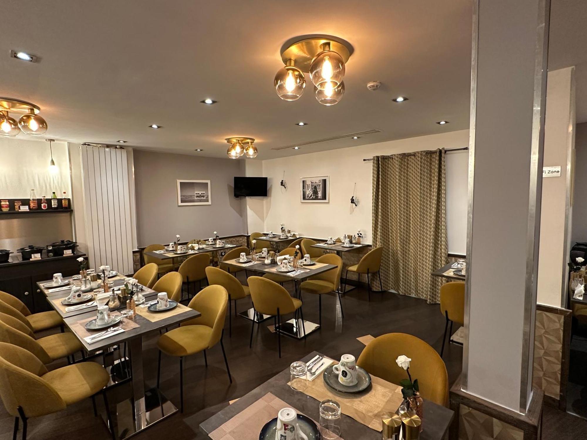 Western Empire Elysees Hotel