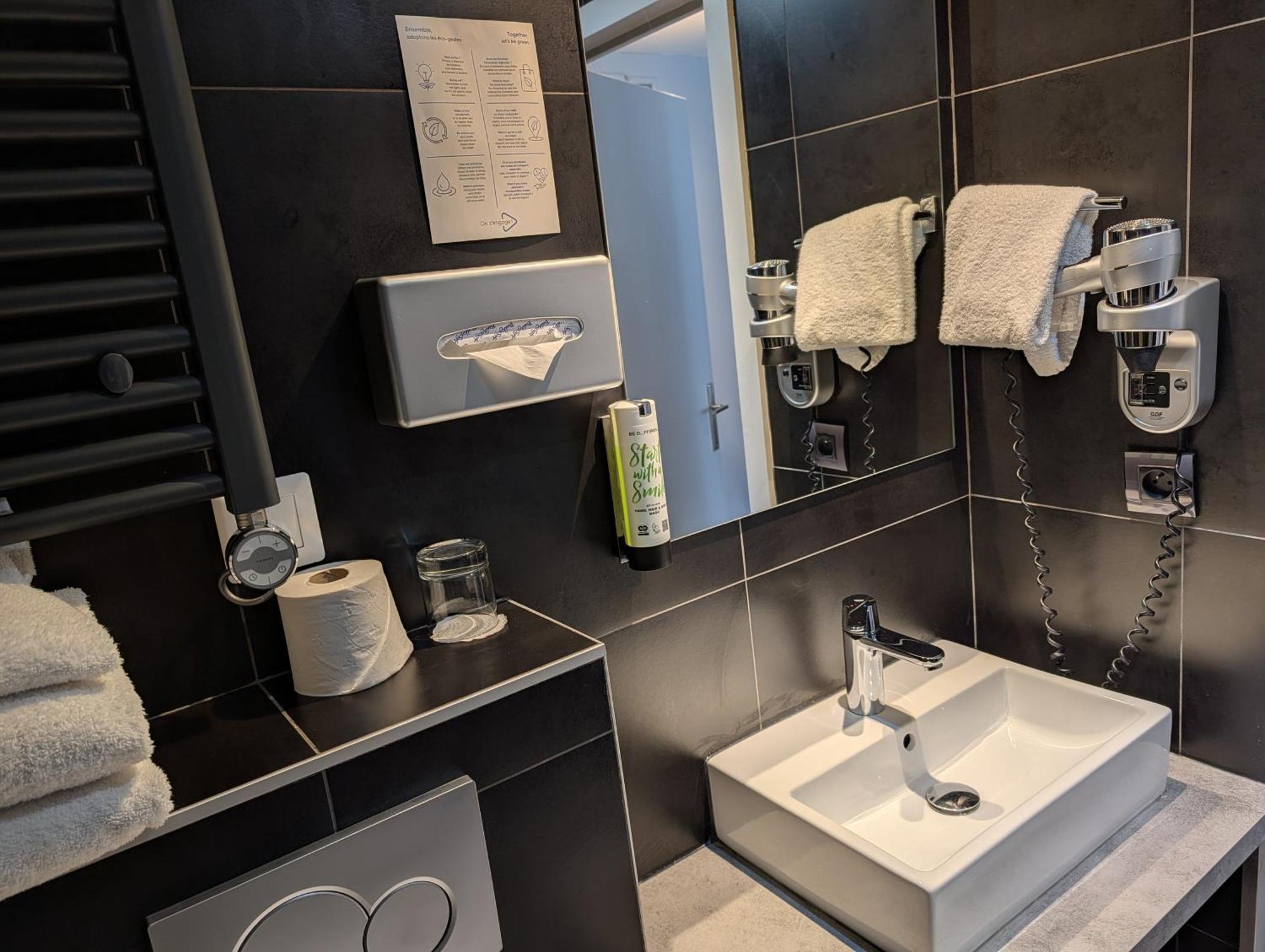 Western Empire Elysees Hotel Paris