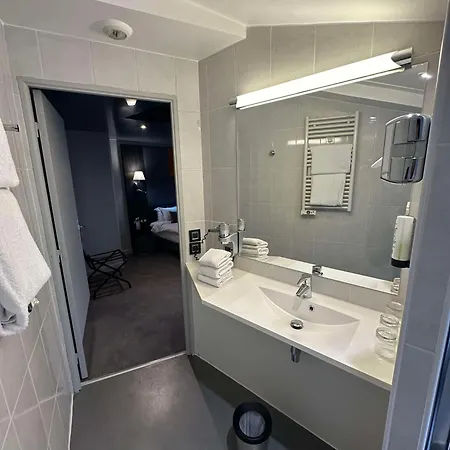 Western Empire Elysees Hotel