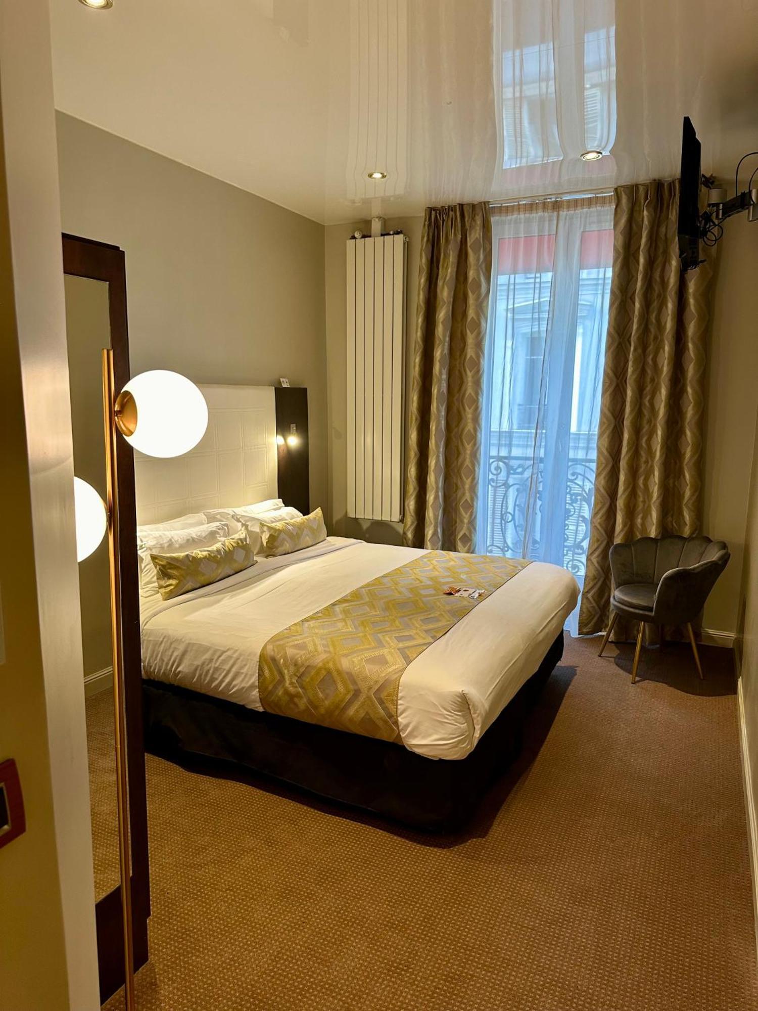 Western Empire Elysees Hotel Parigi