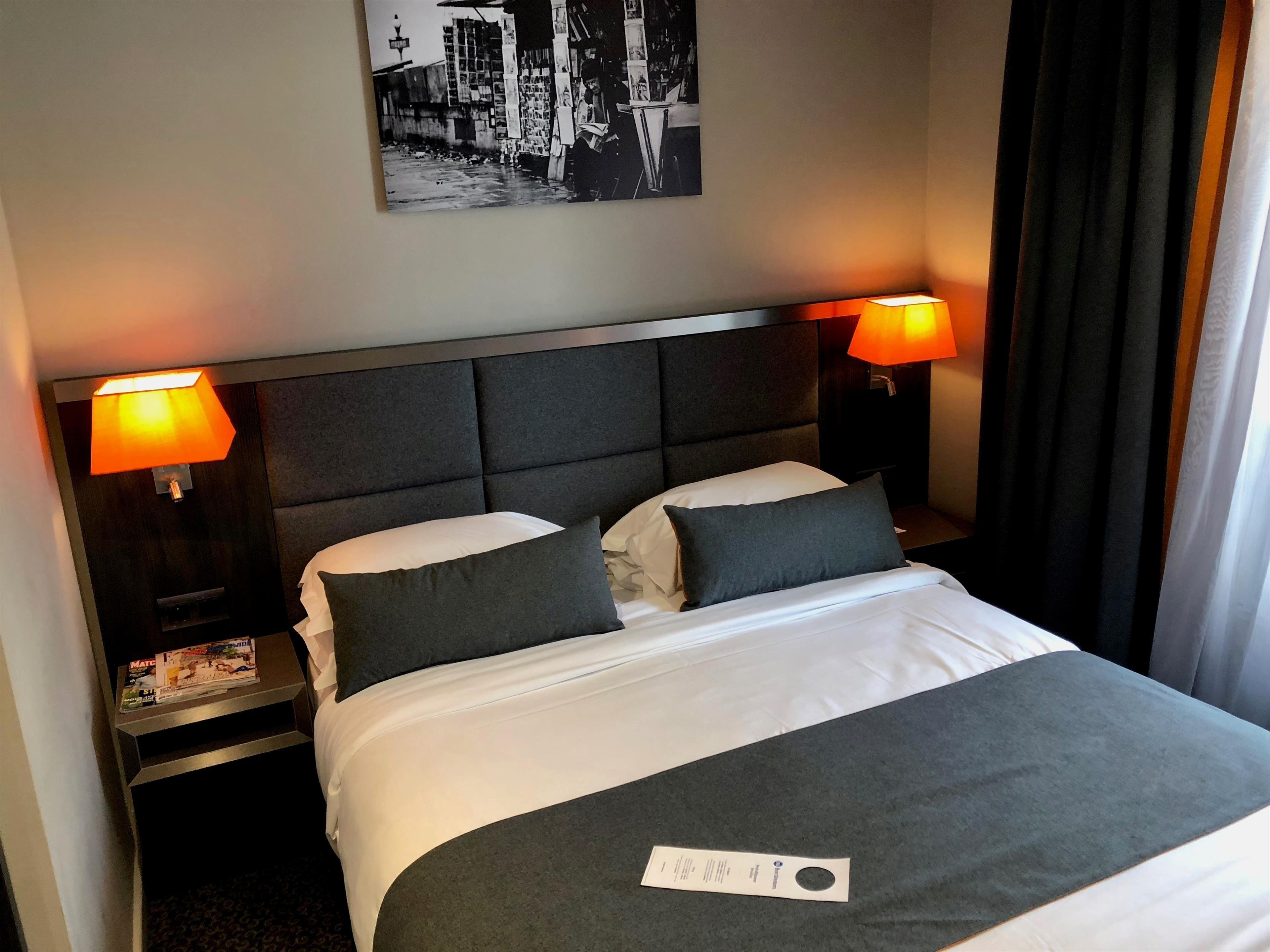Western Empire Elysees Paris