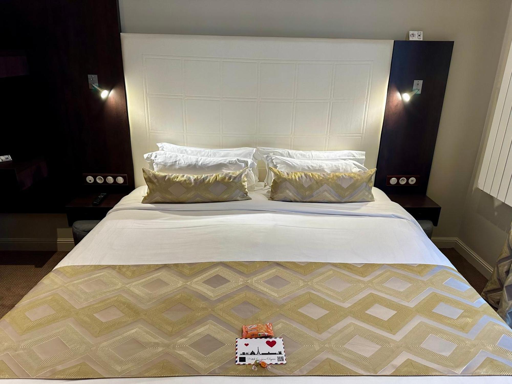 Western Empire Elysees Hotel 3*