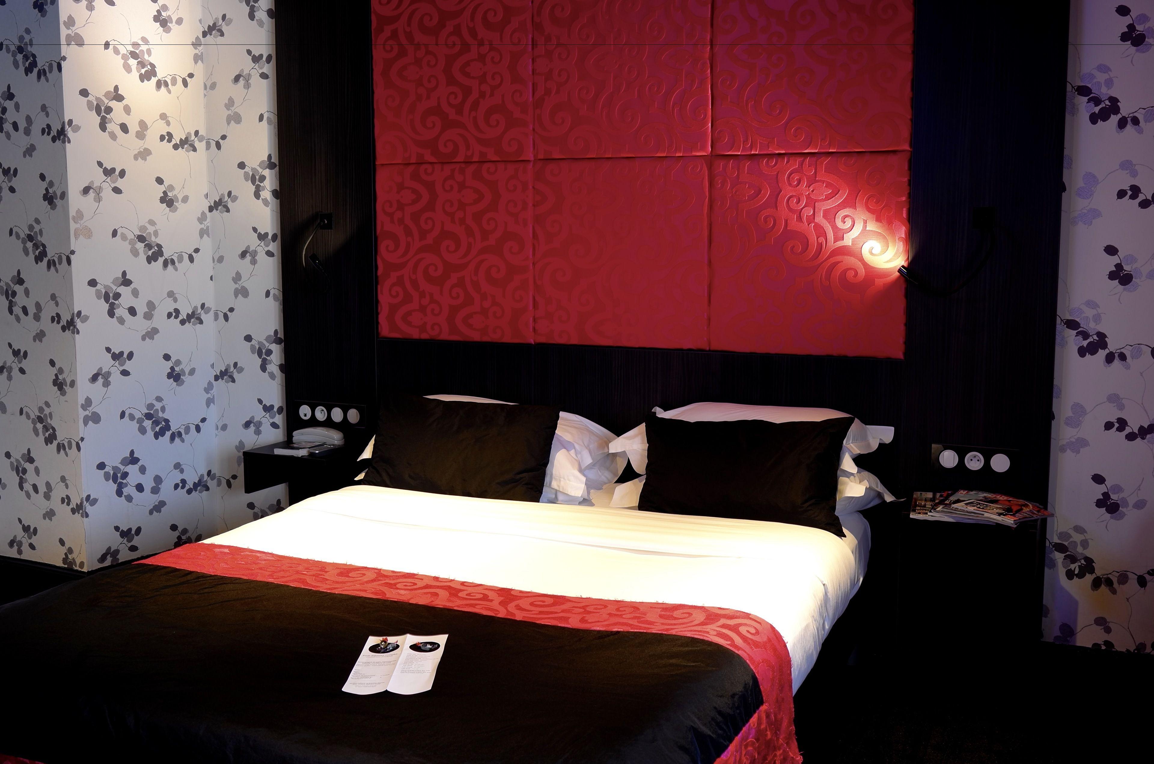 Western Empire Elysees Hotel