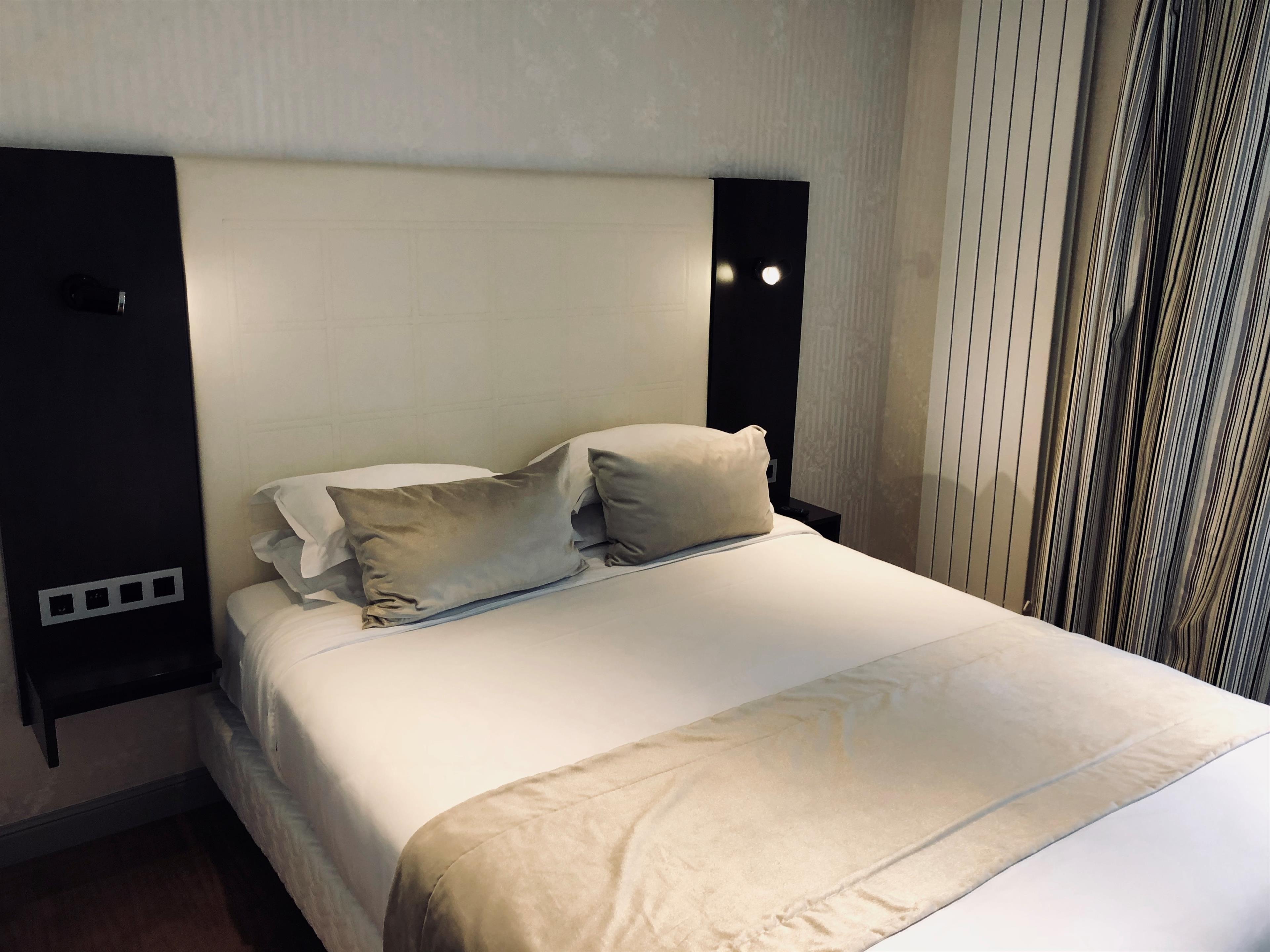 Western Empire Elysees 3*