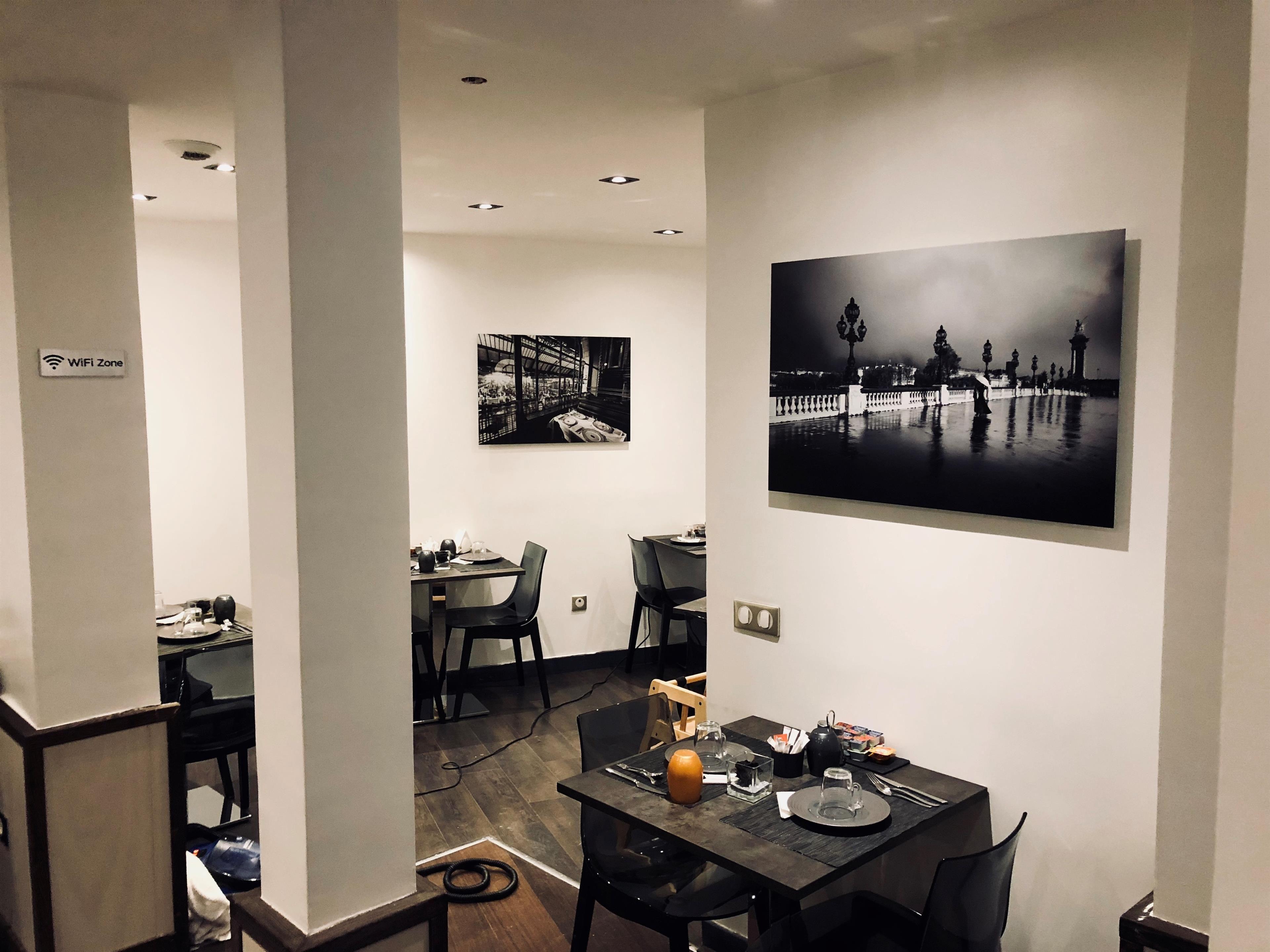 Western Empire Elysees Parigi