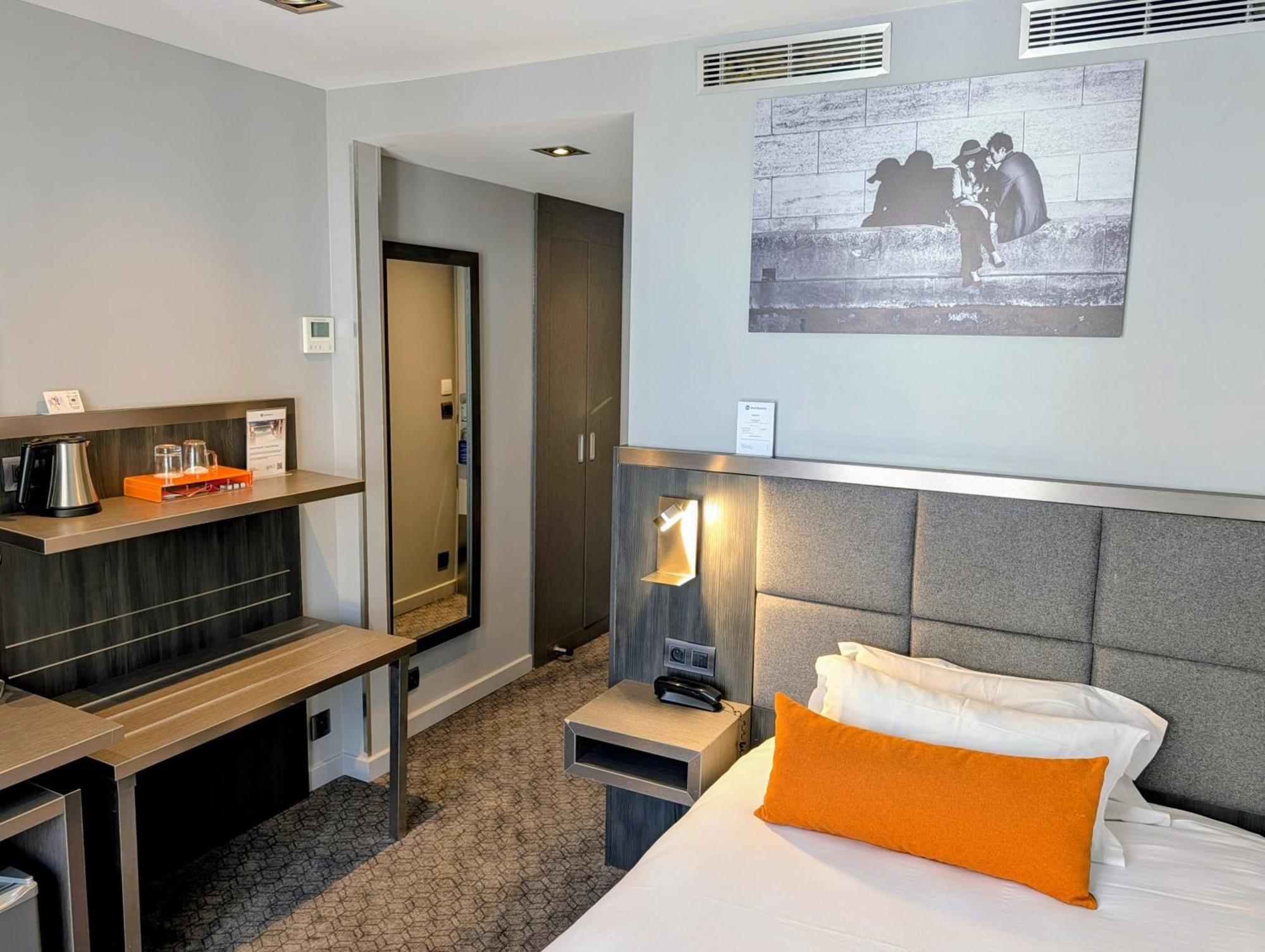 Western Empire Elysees Hotel